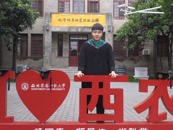 动科宅宅爱动漫
-26-张国宇.jpg