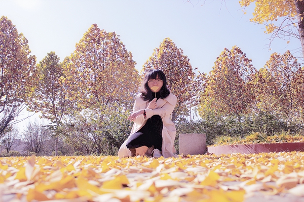 e71fe8ec491c4bdfa21aef43b0eb762e.jpg 方熹雅.jpg