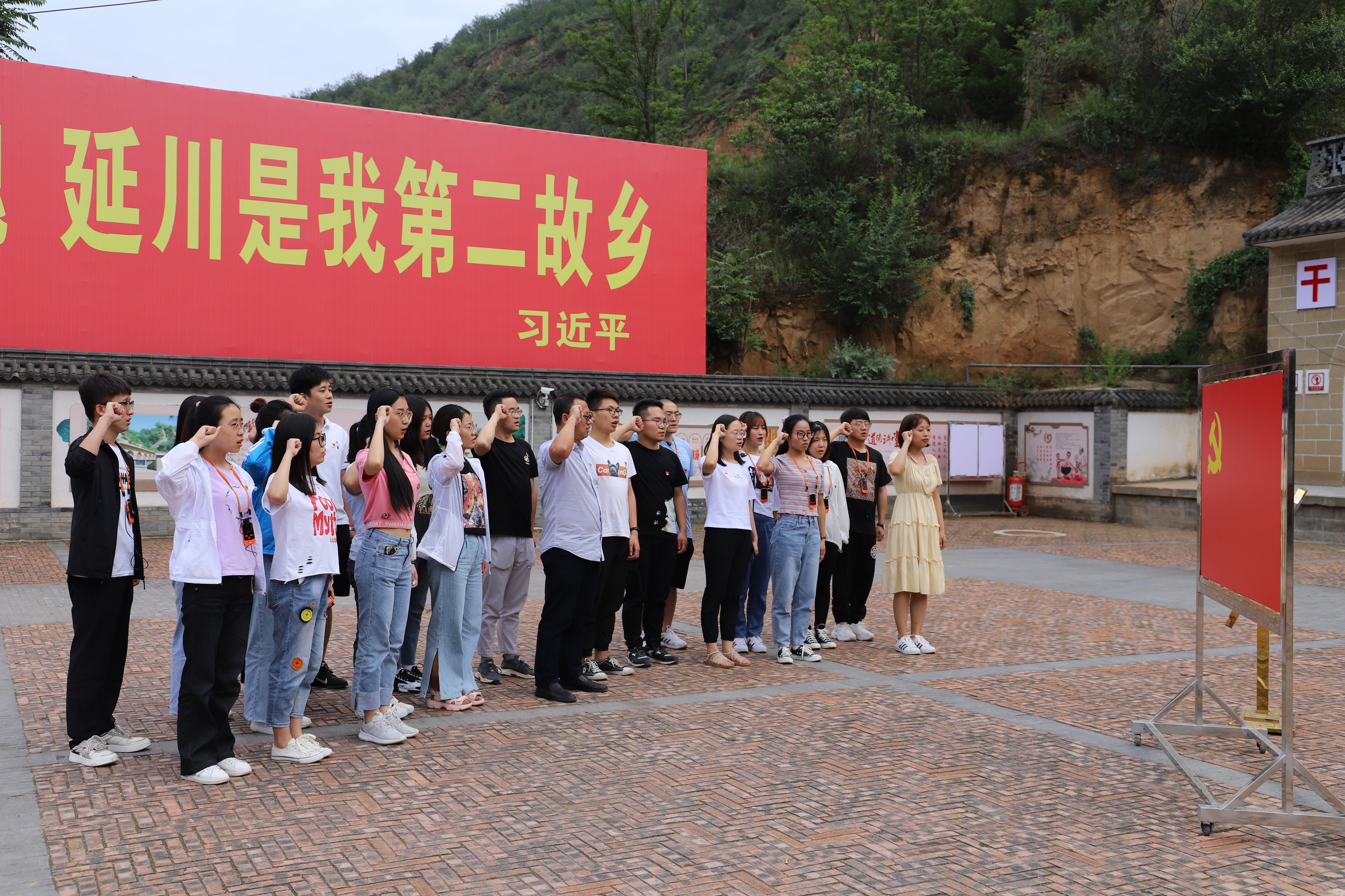 e3a9df47e8794ee7bbe35229c36913ec.jpg e3a9df47e8794ee7bbe35229c36913ec.jpg