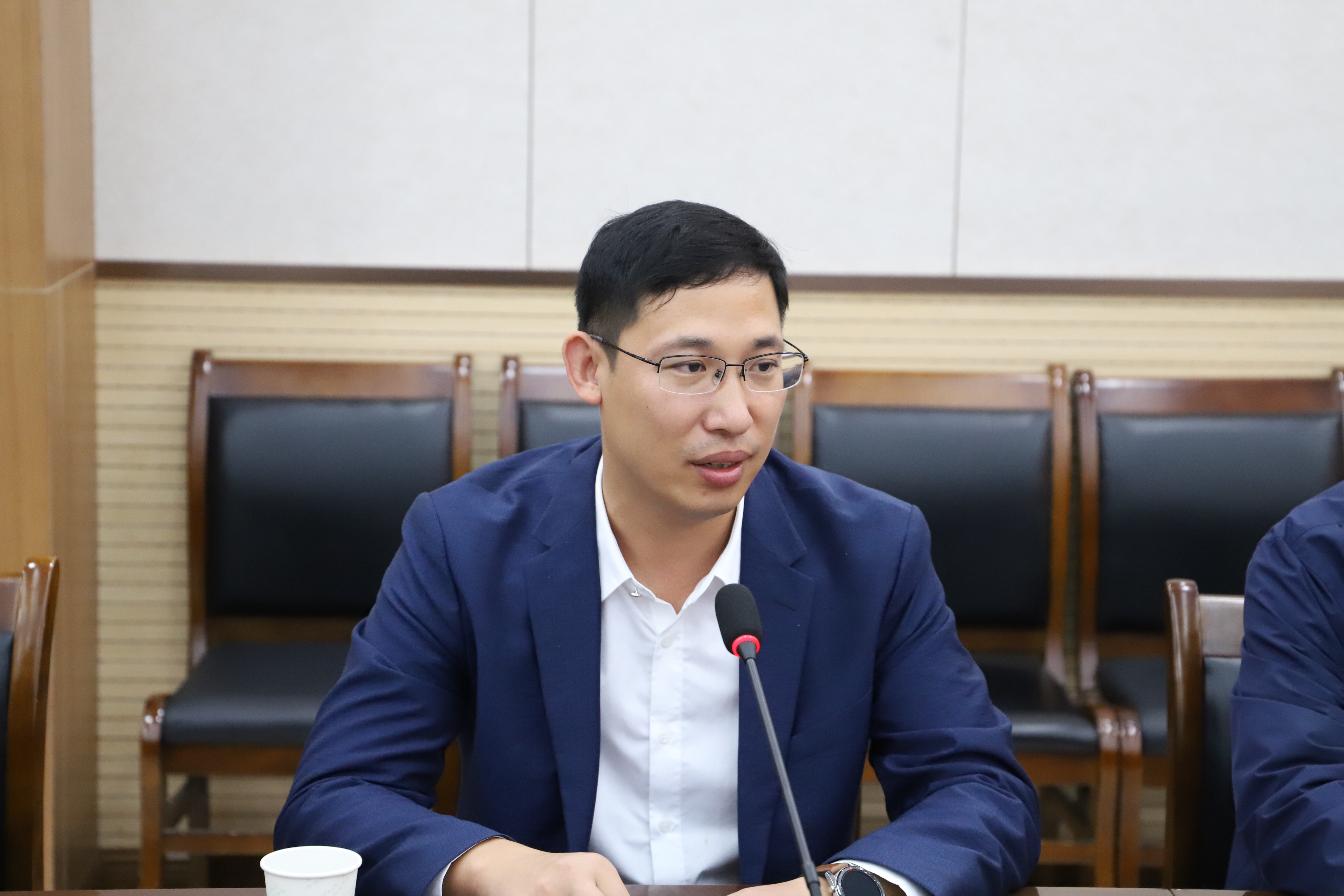 2d2b54699891466792332774cd5a36da.jpg 2d2b54699891466792332774cd5a36da.jpg