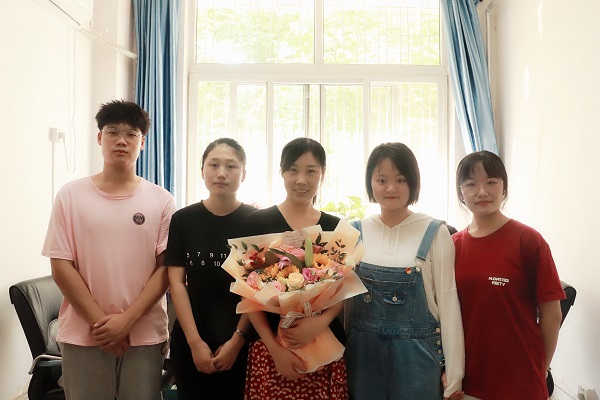 6cfe13b6cd2d46ed933eb7d6ad76a273.jpg 3.jpg