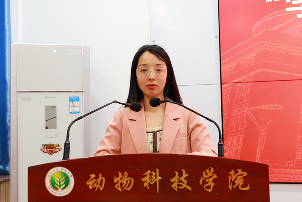 f405eb06a36c43dbb885125e81aa6a9e.jpg 张明侠.jpg