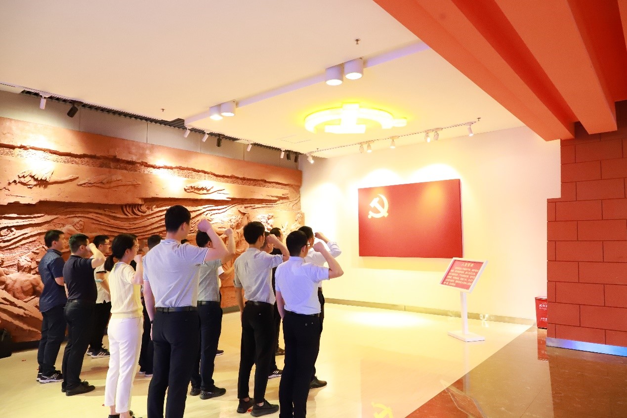 2008e3a59b8b465db52e104384366944.jpg 2008e3a59b8b465db52e104384366944.jpg