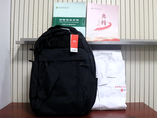 d0e305352a7740f584d370e121dc95f2.jpg IMG_3111.JPG