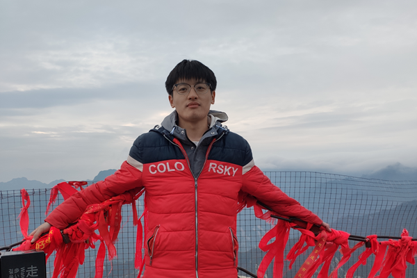 5d51c69f39944d75a648d842af465860.png 陈家豪_副本.png