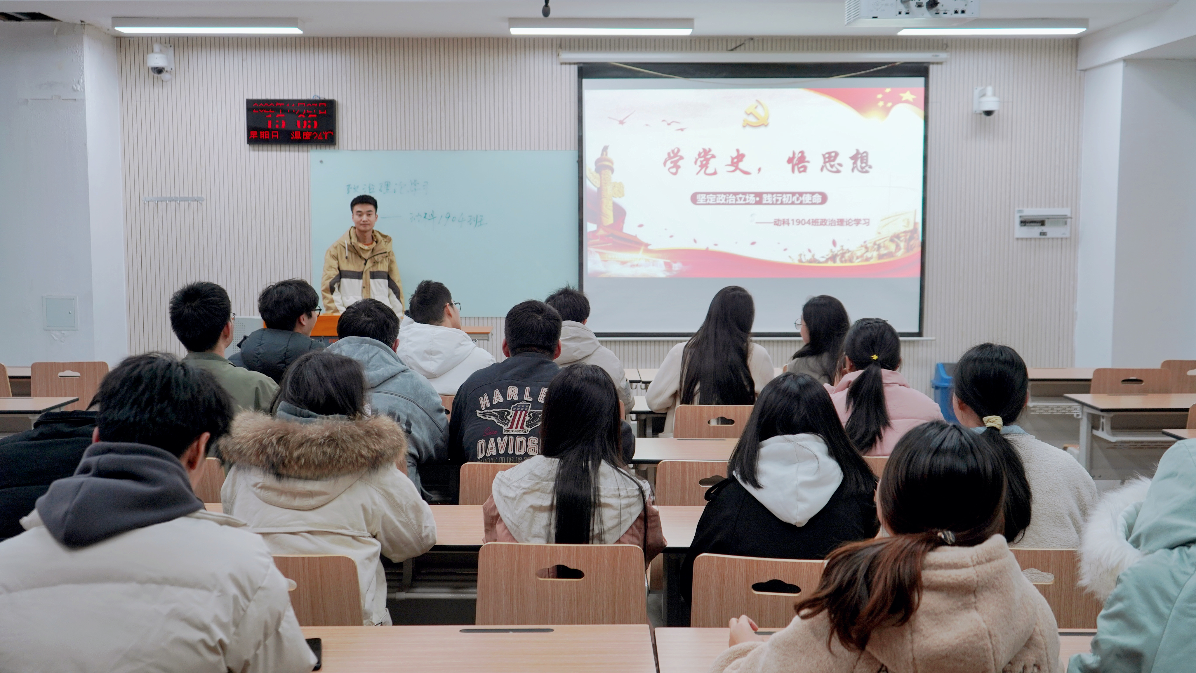 b1a0ef1e31ea454783e30d7ee364c894.jpg b1a0ef1e31ea454783e30d7ee364c894.jpg