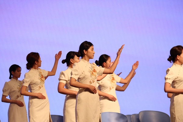 f58008e35444479a96f9431c1f12bb2a.jpg 45564.JPG