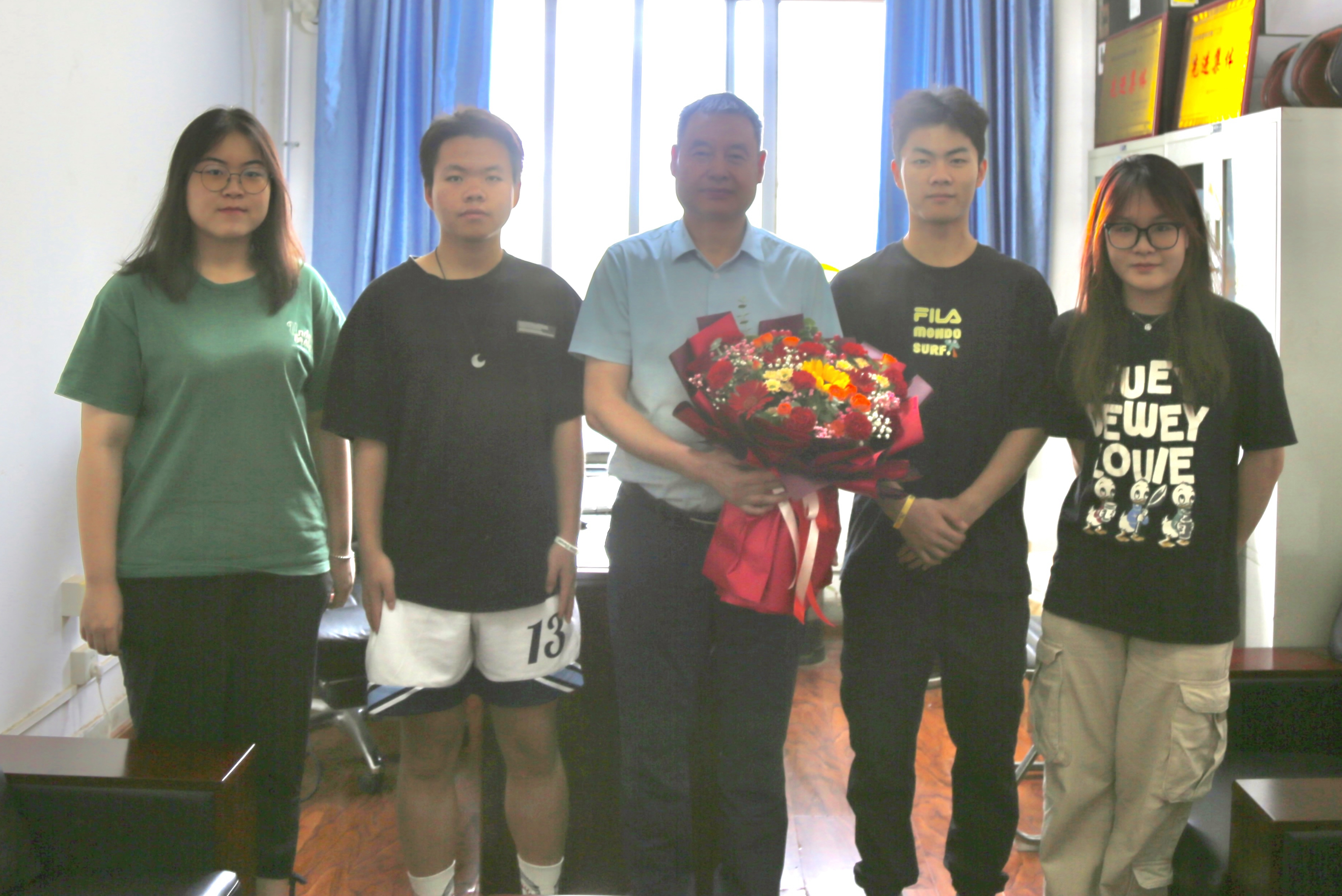 b516163eb5bb479783d80c32b6fa084e.jpg b516163eb5bb479783d80c32b6fa084e.jpg