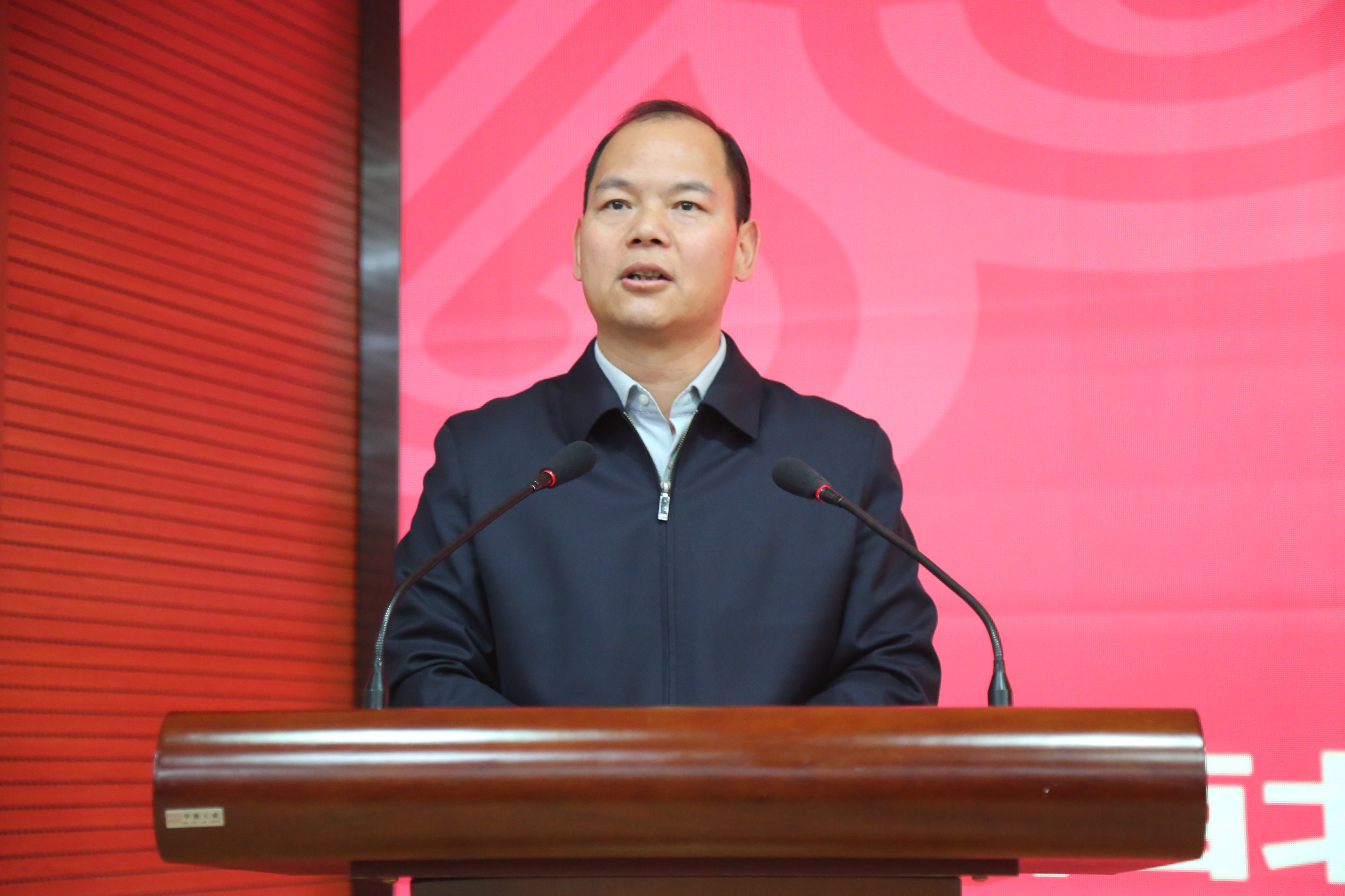 宅宅爱动漫
党委书记曹军会总结讲话.JPG